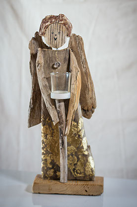 Kunstvolle Holzkunst aus Treibholz. Holzfiguren und Skulpturen für Haus und Garten in Starnberg.