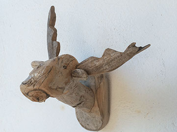 Kunstvolle Holzkunst aus Treibholz. Holzfiguren und Skulpturen für Haus und Garten in Starnberg.