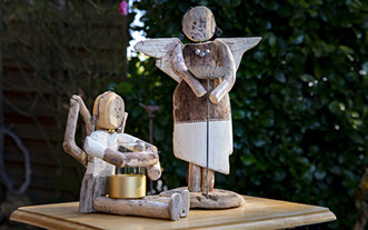 Kunstvolle Holzkunst aus Treibholz. Holzfiguren und Skulpturen für Haus und Garten in Starnberg.
